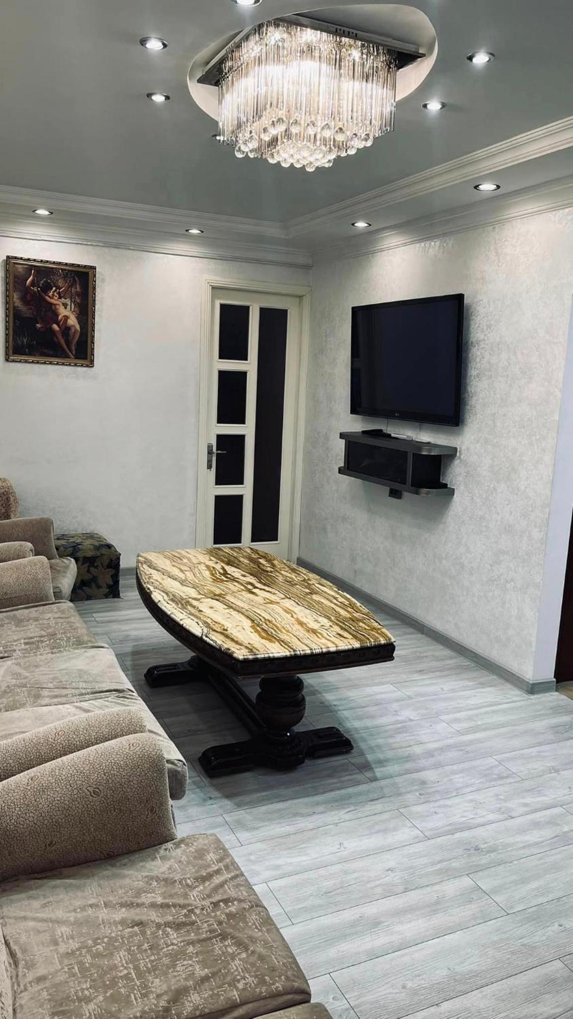 Apartament Batoemi Buitenkant foto
